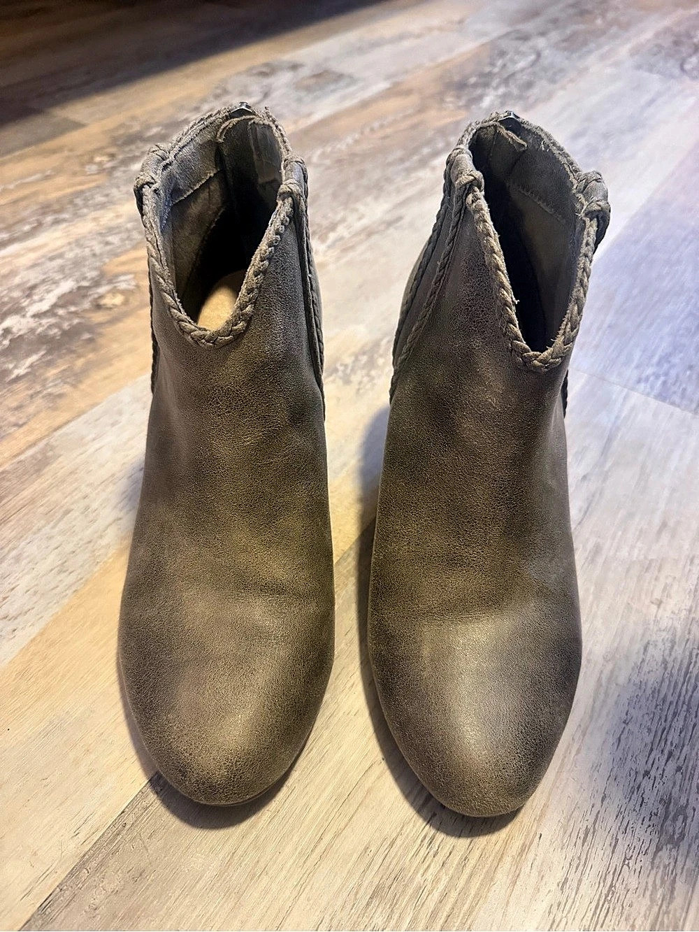 Report Footwear’s Gregorie Wedge Bootie Olive US 8.5
